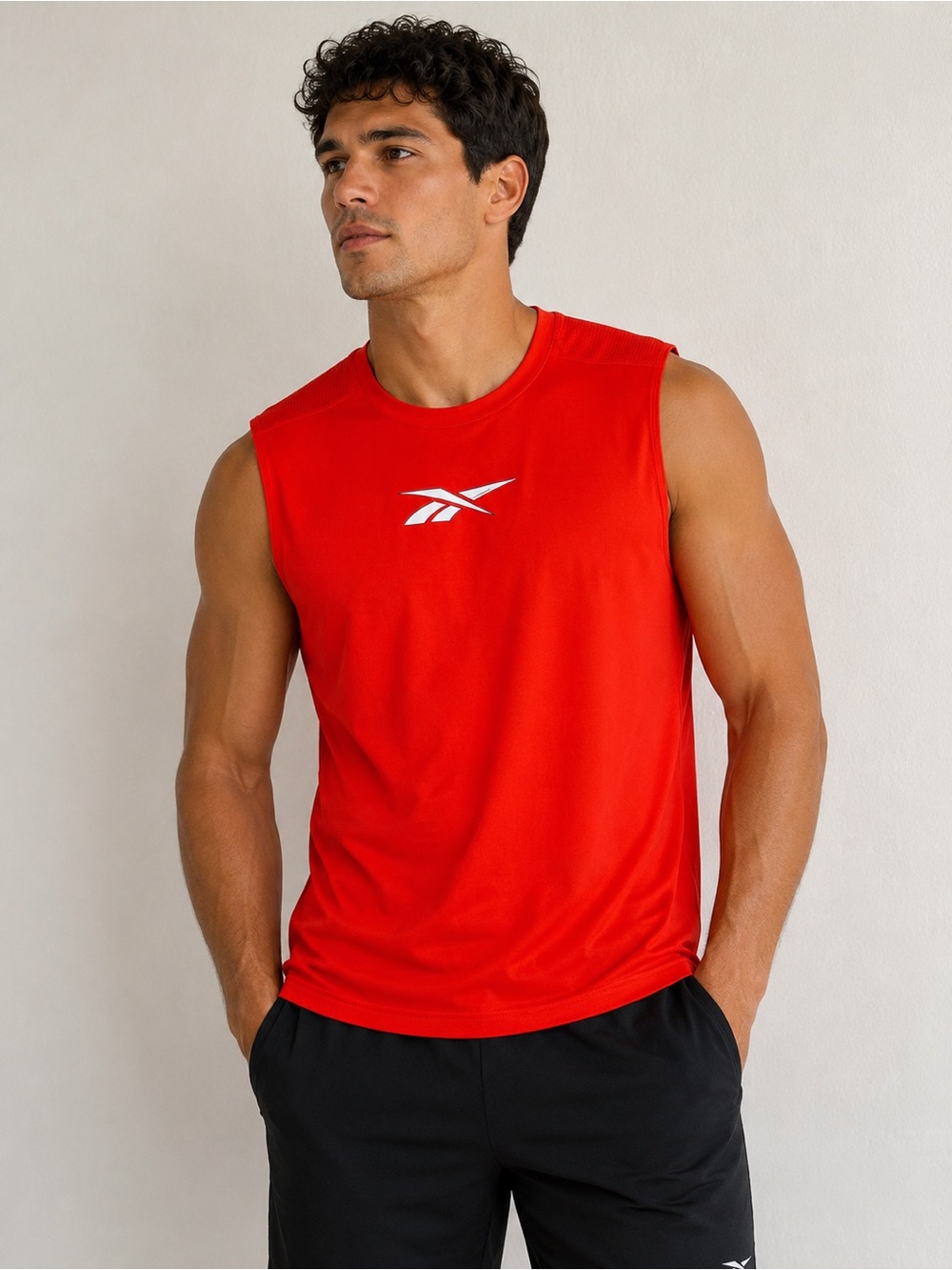 NWT Reebok Activchill Sleeveless Muscle Tank Red L